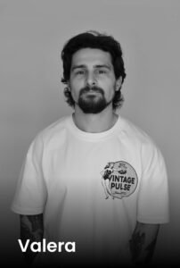 A professional portrait of tattoo artist Valera at Names Tattoo Studio in Lisbon